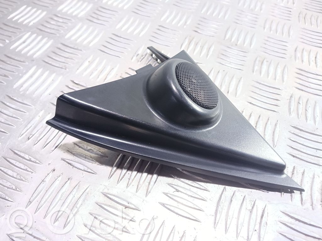 KIA Sorento Front door high frequency speaker 