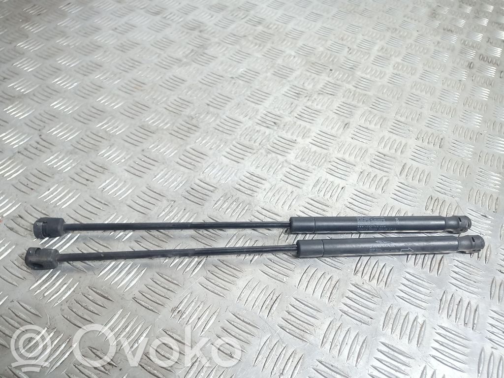 Amortizatorius variklio dangčio   8X2316C826AC