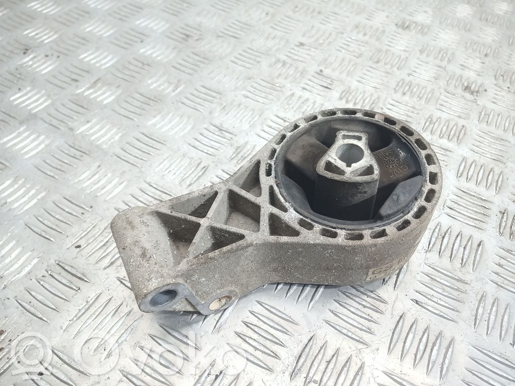 Opel Insignia A Engine mount bracket 