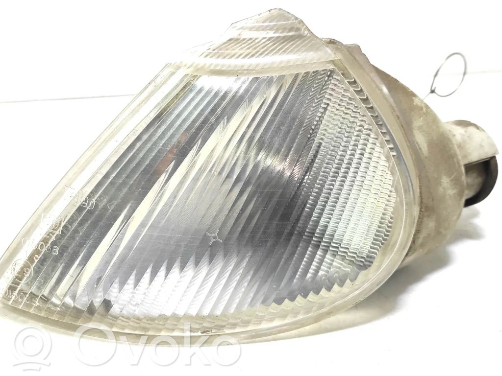 Renault Laguna I Front indicator light 