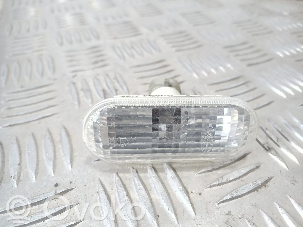 Skoda Felicia II Front fender indicator light 
