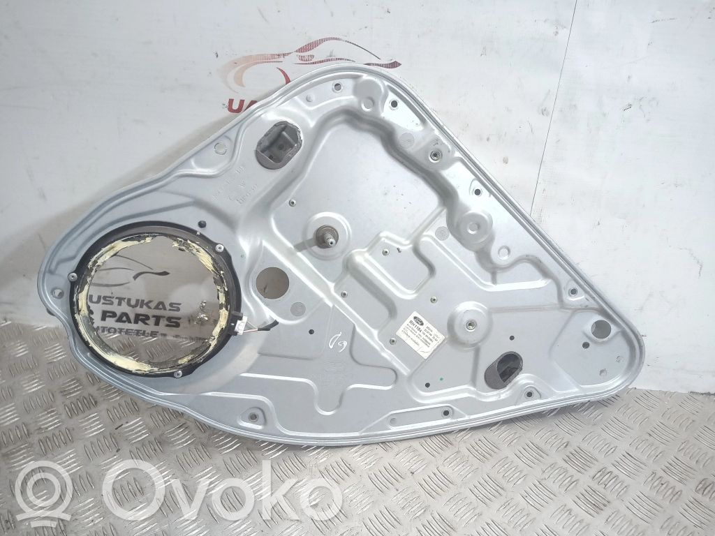 Ford Focus Regulador manual de la ventanilla trasera 