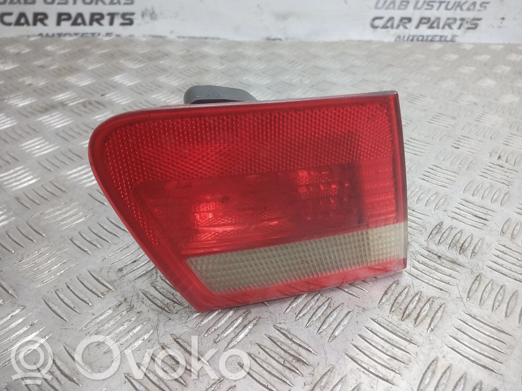 BMW 3 E46 Tailgate rear/tail lights 