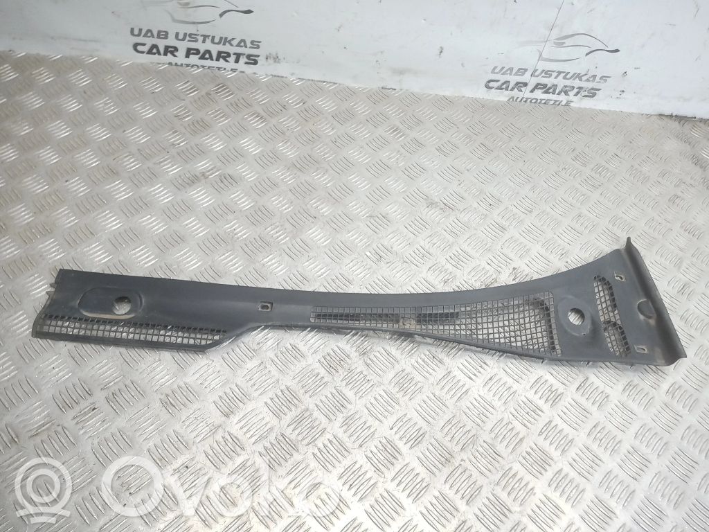 BMW 5 E34 Wiper trim 