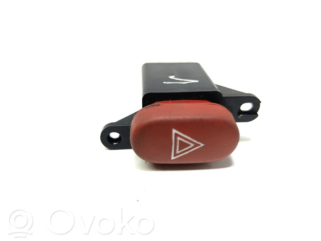 Renault Laguna I Hazard light switch 