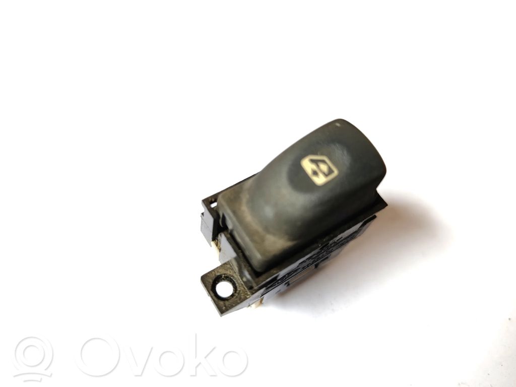 Renault Laguna I Electric window control switch 