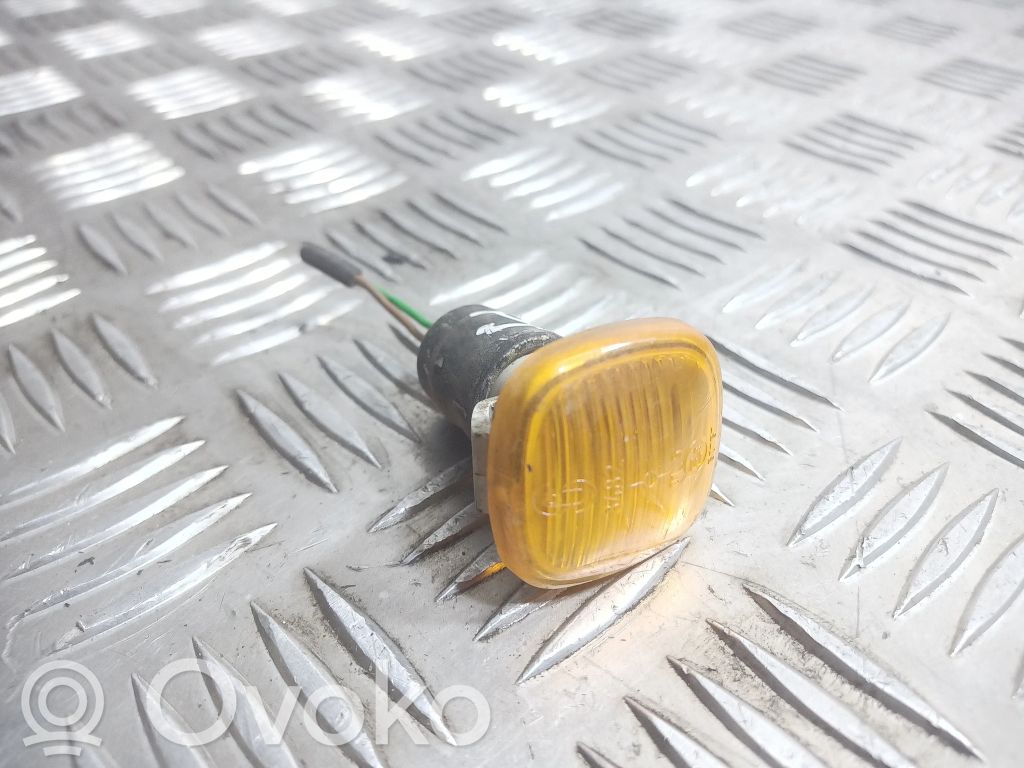 Audi A4 S4 B5 8D Seitenblinker 