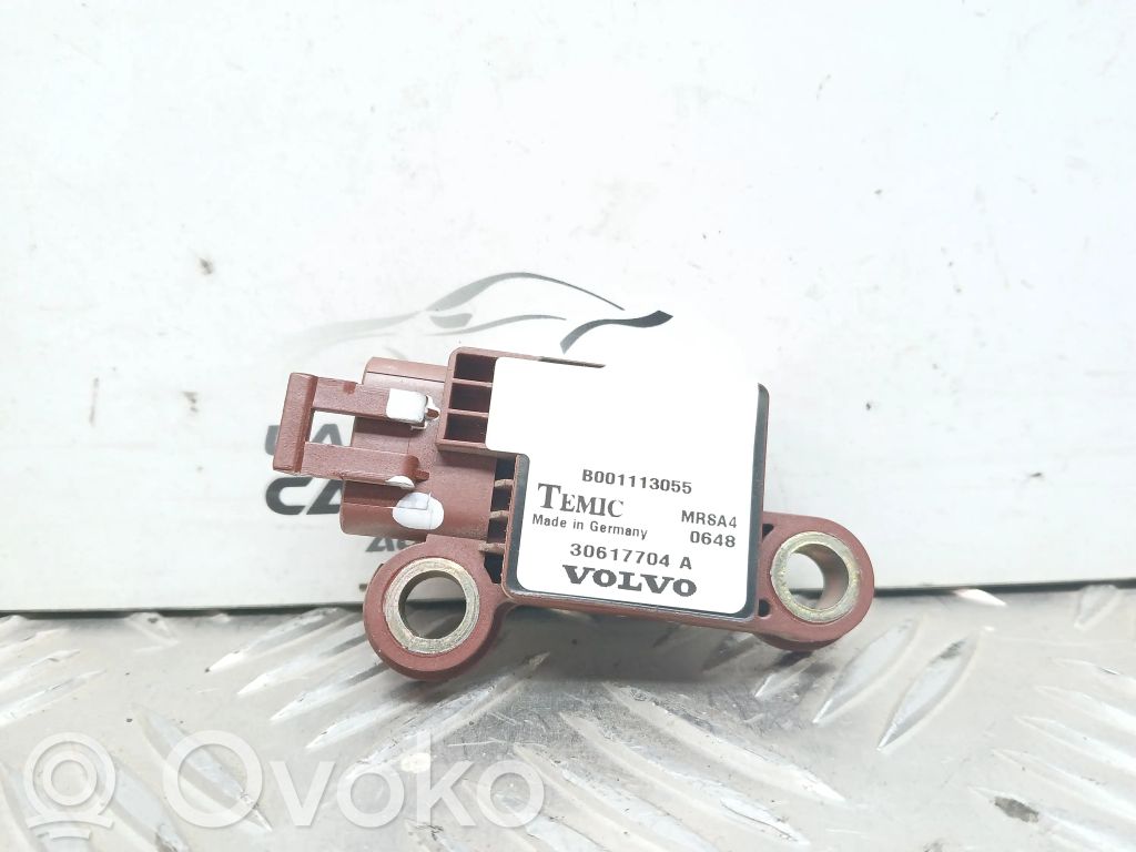 Volvo S40, V40 Airbag deployment crash/impact sensor 