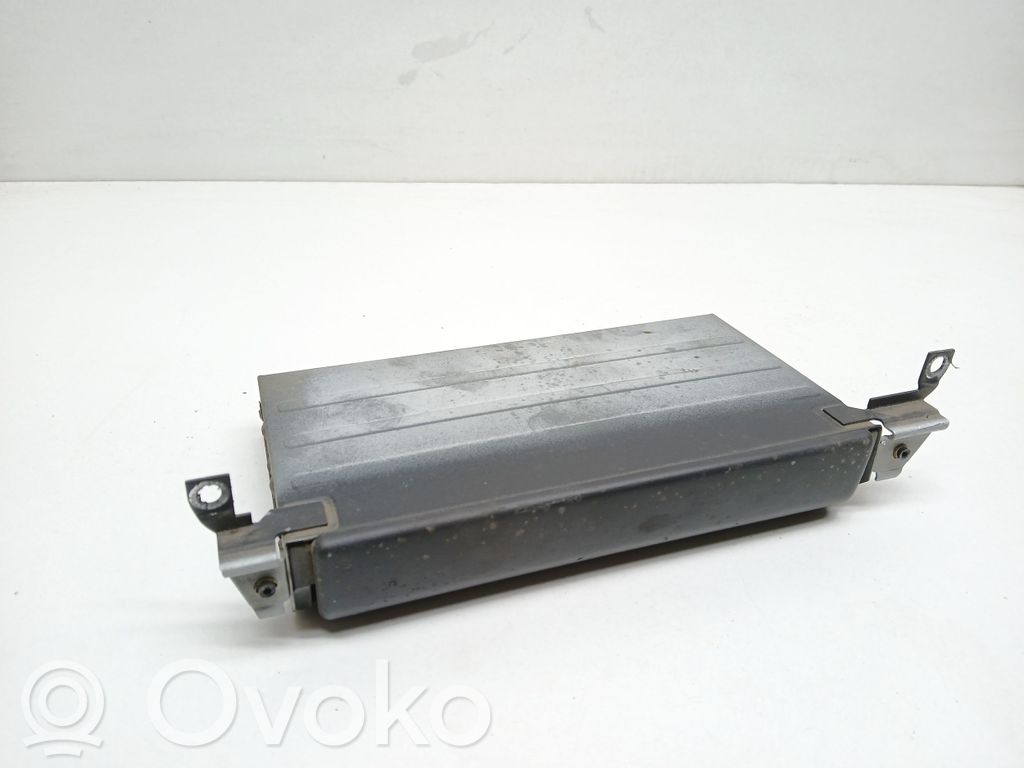 Audi 100 S4 C4 Pelnutrauks 