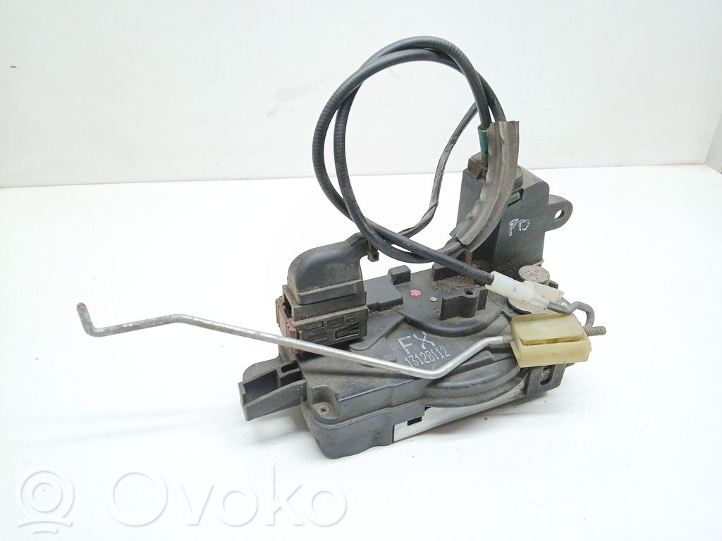 Opel Astra H Front door lock 