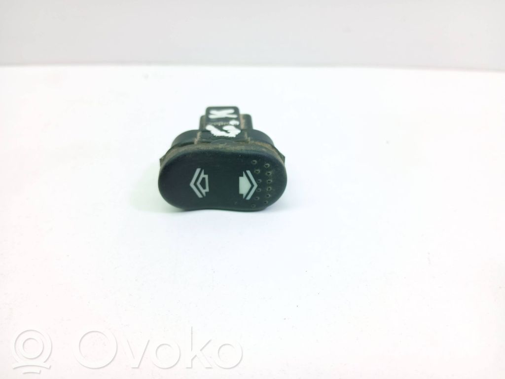 Ford Focus Electric window control switch 