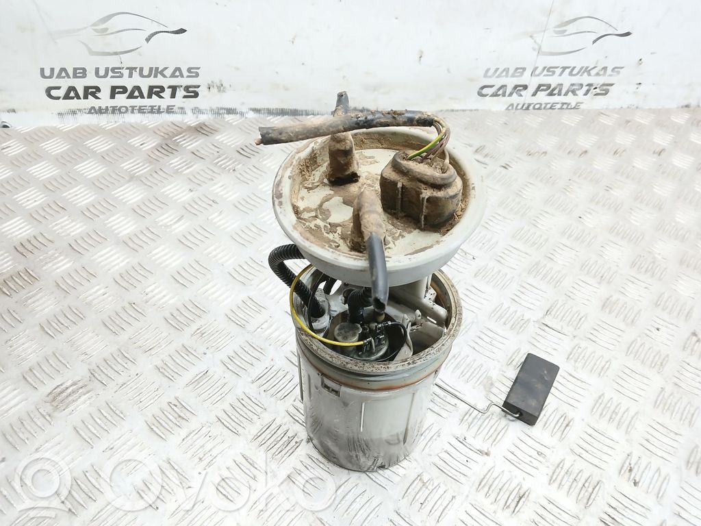 Volkswagen PASSAT B5.5 Bomba interna de combustible 