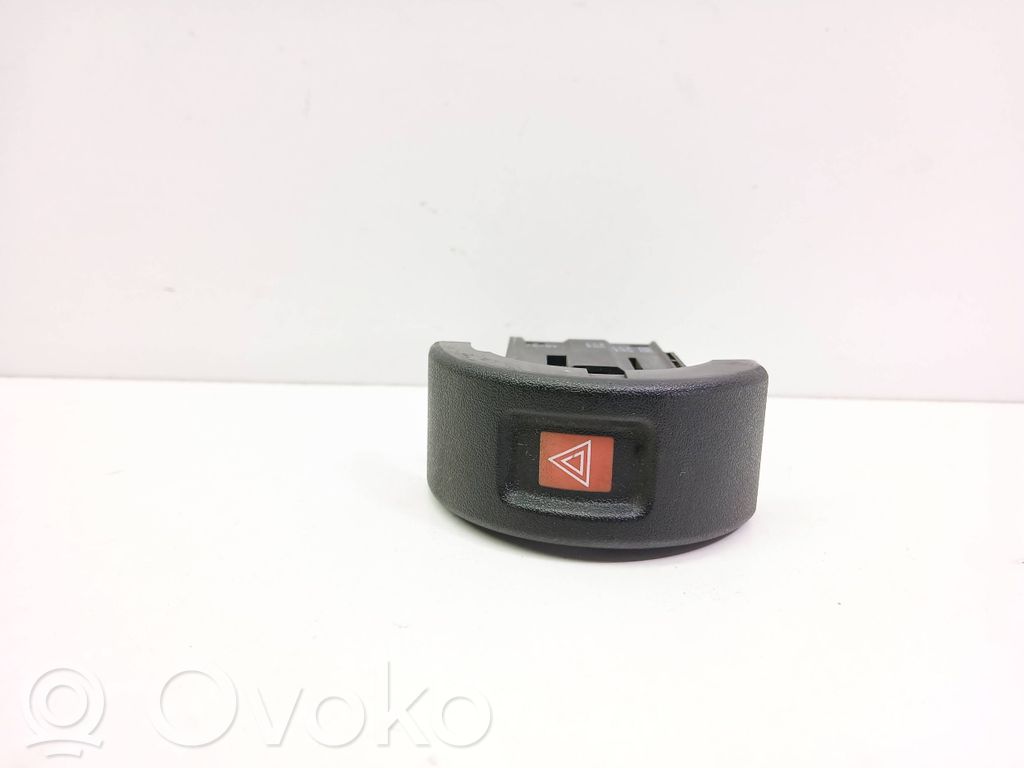 Opel Astra G Hazard light switch 