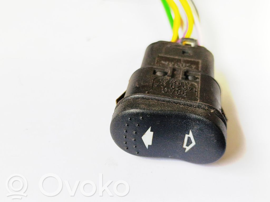 Ford Focus Electric window control switch 