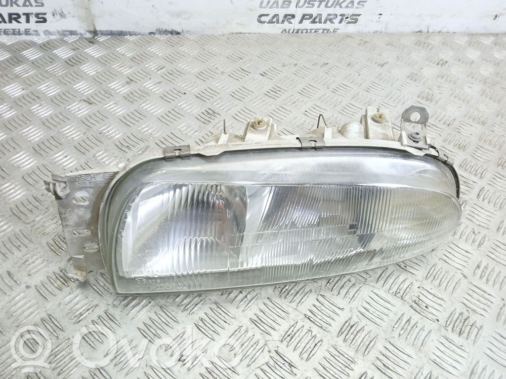 Ford Fiesta Headlight/headlamp 