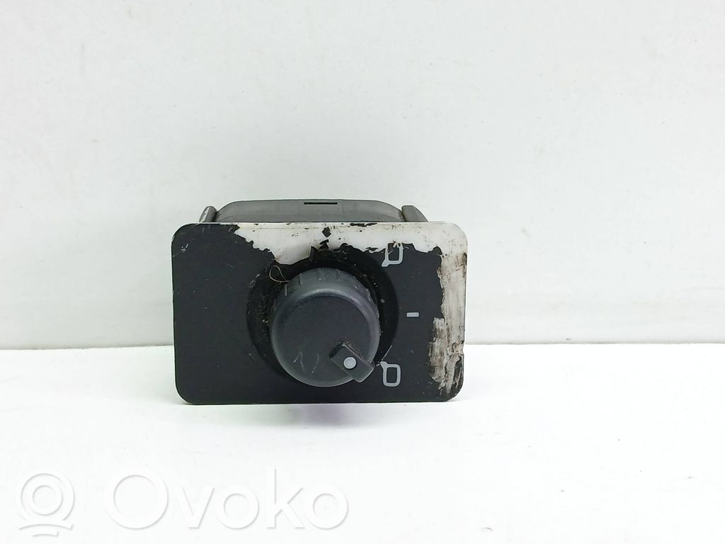 Wing mirror switch   4B0959551B