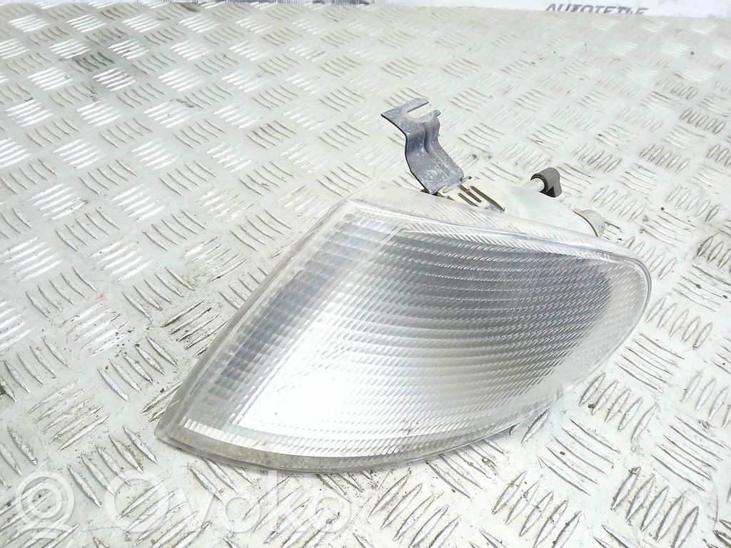 Front indicator light   0311325007