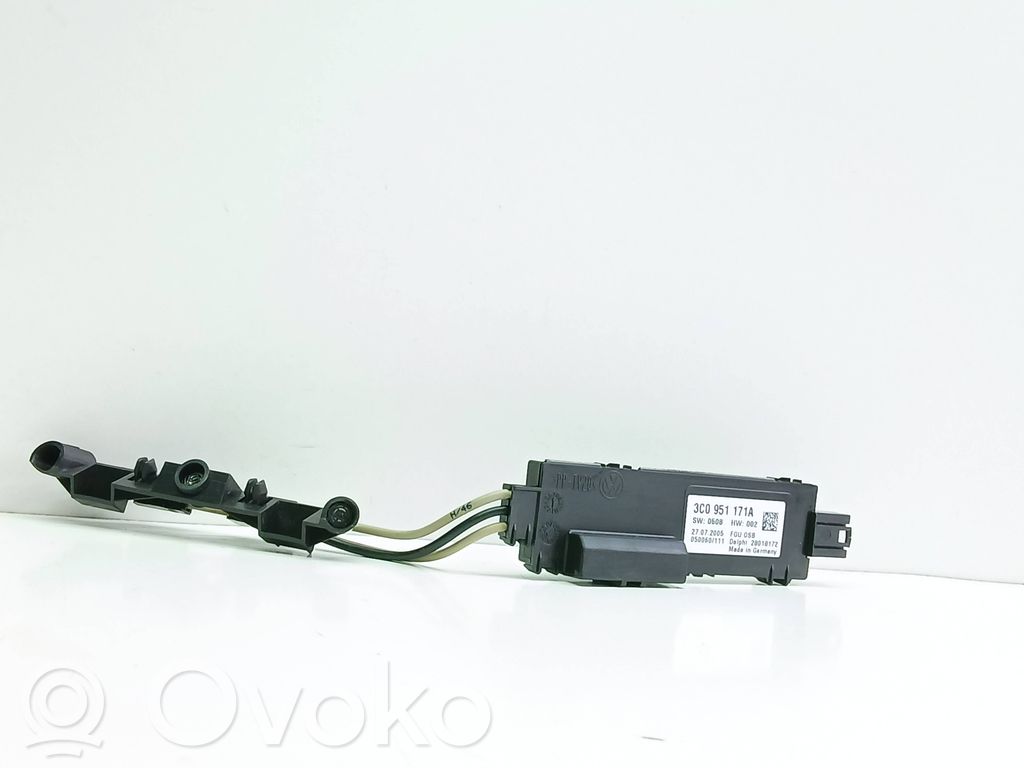 Volkswagen PASSAT B6 Alarm control unit/module 