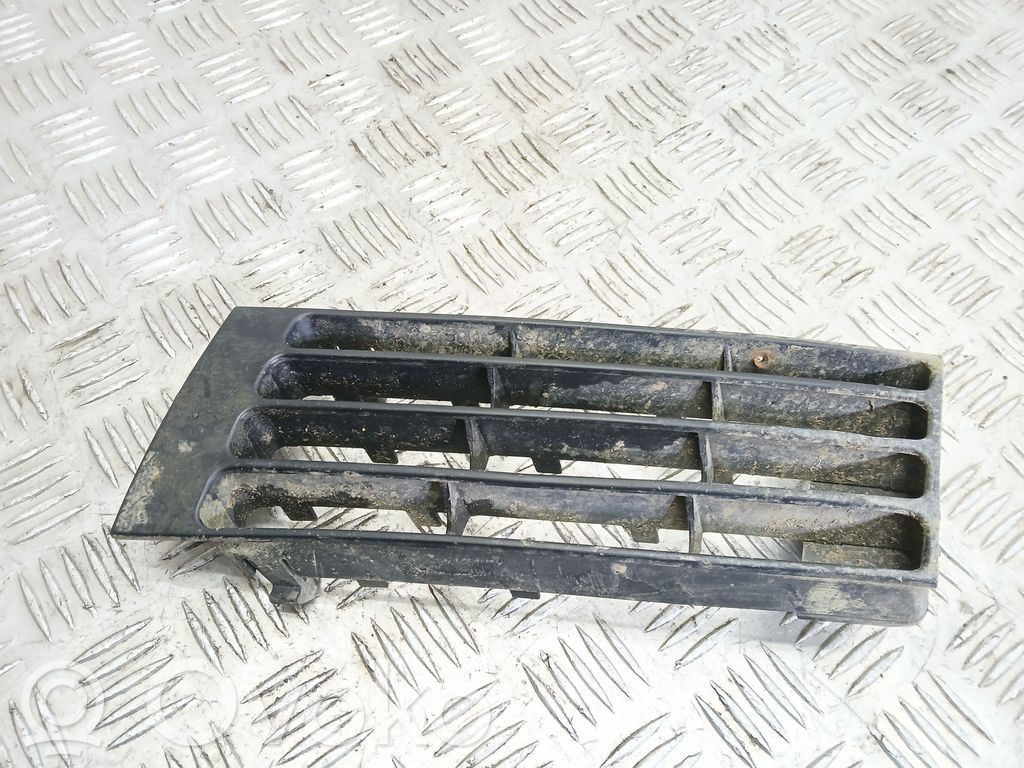 Audi A4 S4 B5 8D Front bumper lower grill 