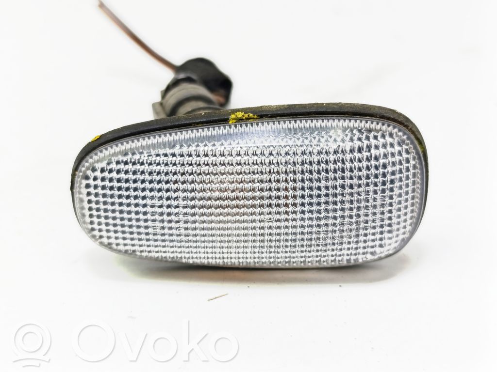 Opel Astra G Feu clignotant répétiteur d'aile avant 