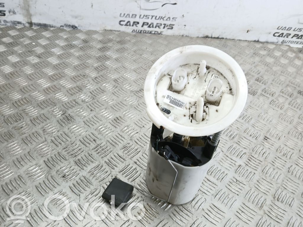 BMW 1 E82 E88 In-tank fuel pump 