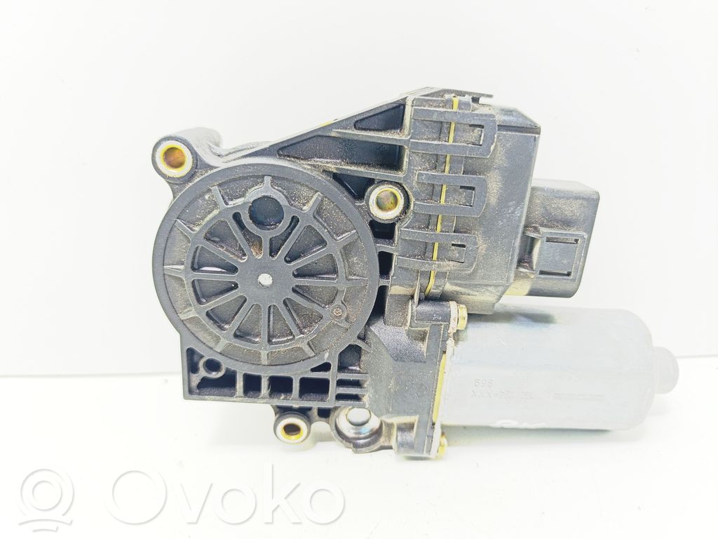 Audi A4 S4 B5 8D Motor del regulador de la ventanilla de la puerta delantera 
