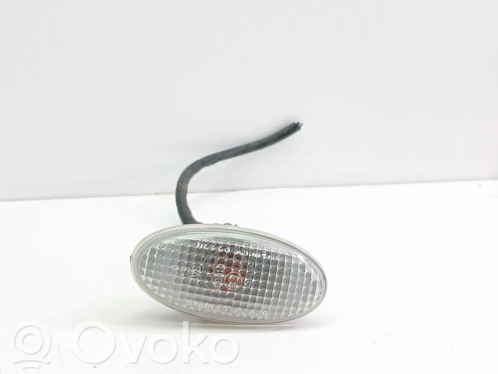 Mazda 3 I Front fender indicator light 