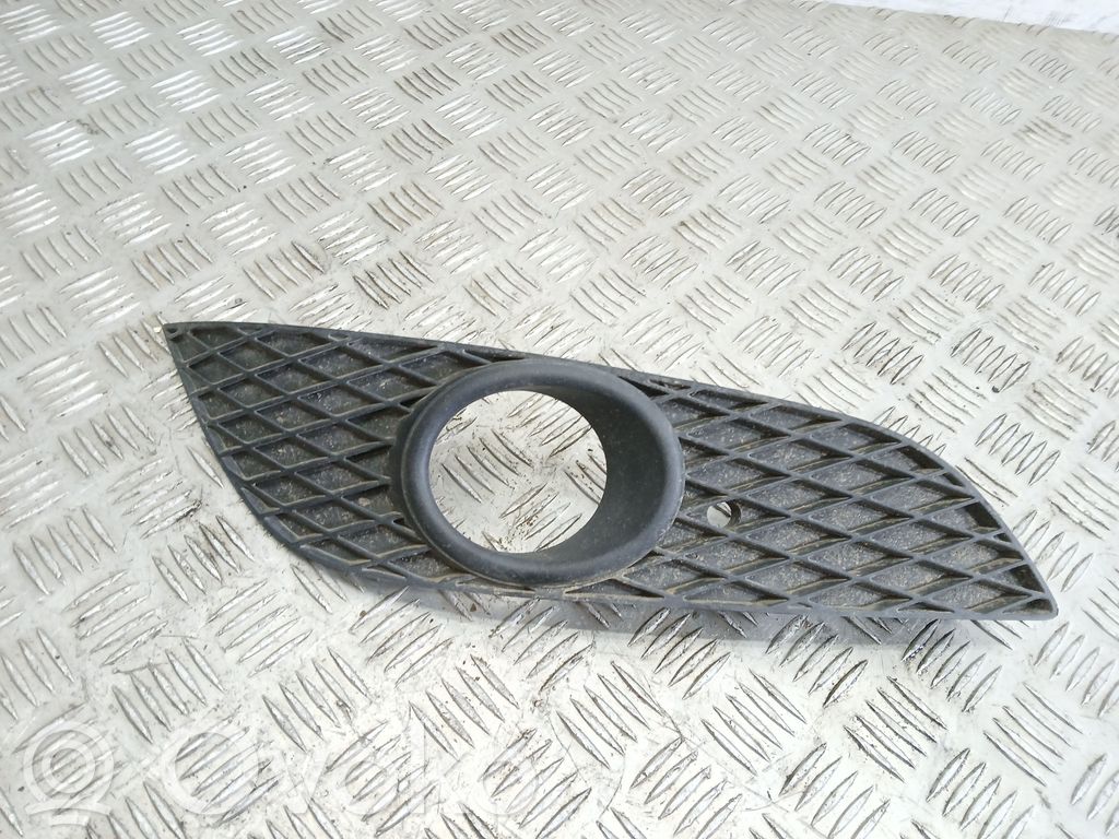Opel Astra H Front bumper lower grill 