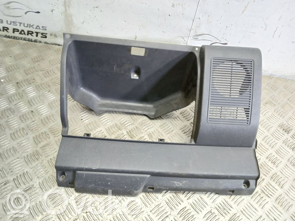 Toyota Corolla E90 Panelės apdailos skydas (apatinis) 