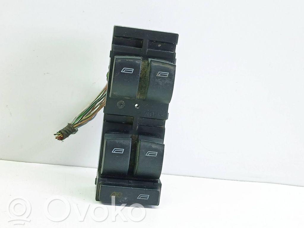 Comutator comandă geamuri electrice   4B0959851