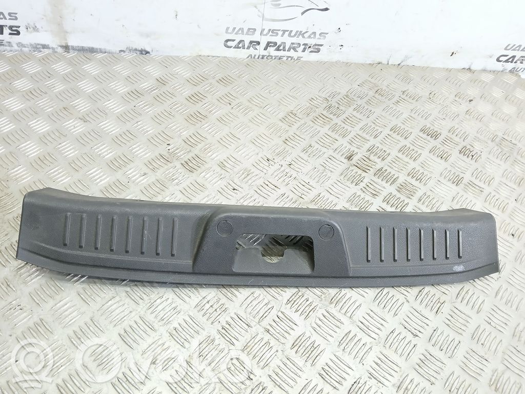 Ford Fiesta Osłona pasa bagażnika 