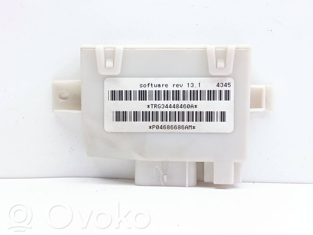 Door control unit/module   P04686686AM