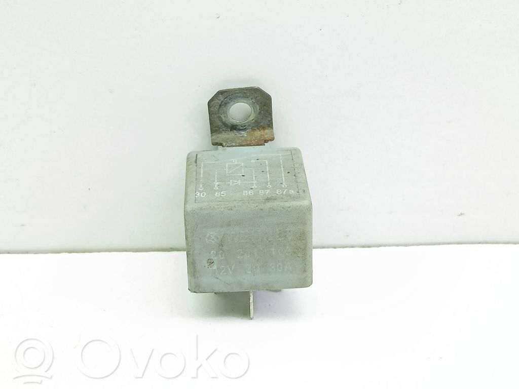 Opel Signum Kita rėlė 