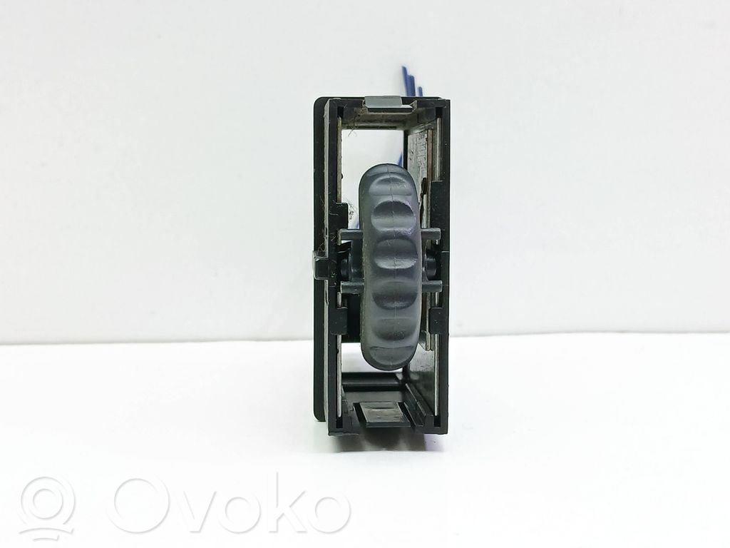 Renault Laguna II Headlight level height control switch 