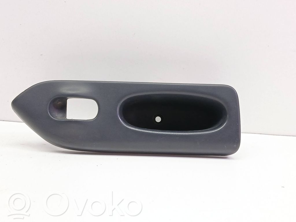 Renault Laguna II Rear door window switch trim 