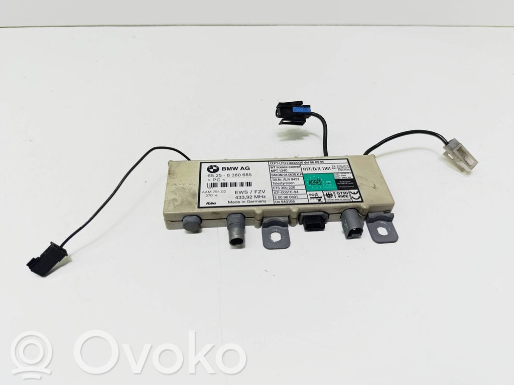 BMW 5 E39 Antenos stiprintuvas 
