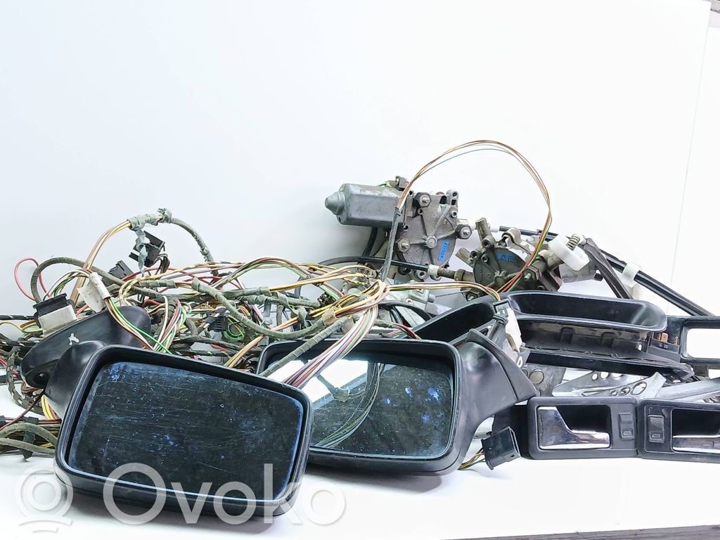 Audi 80 90 S2 B4 Elektryczny podnośnik szyby drzwi przednich 