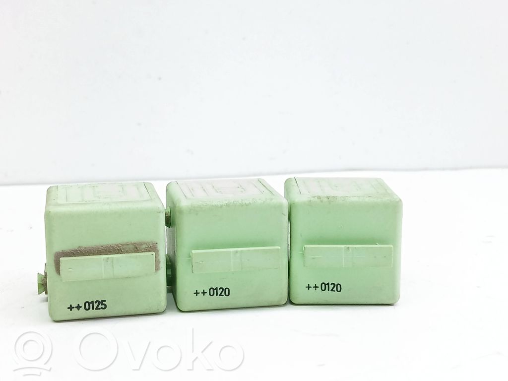 Sonstige Relais   8373700,V23134K59X312