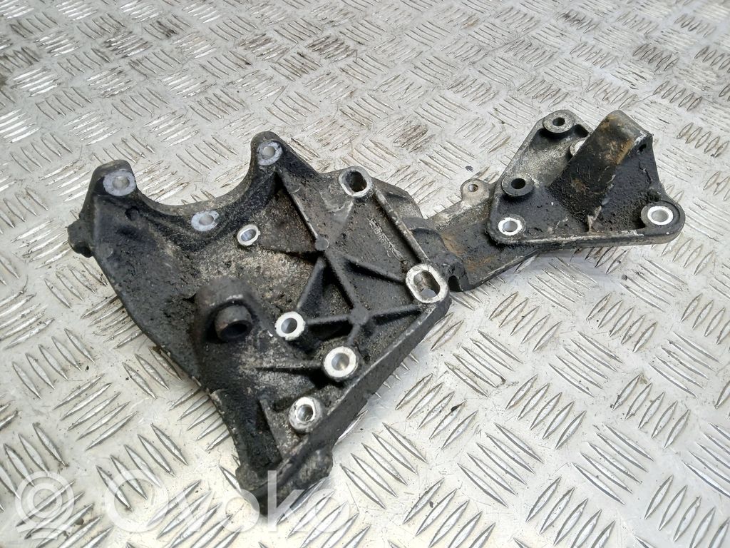 Generator/alternator bracket   31316673