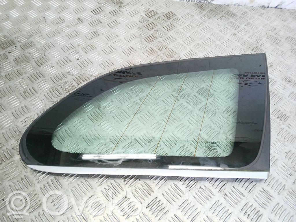 Volvo XC60 Rear side window 