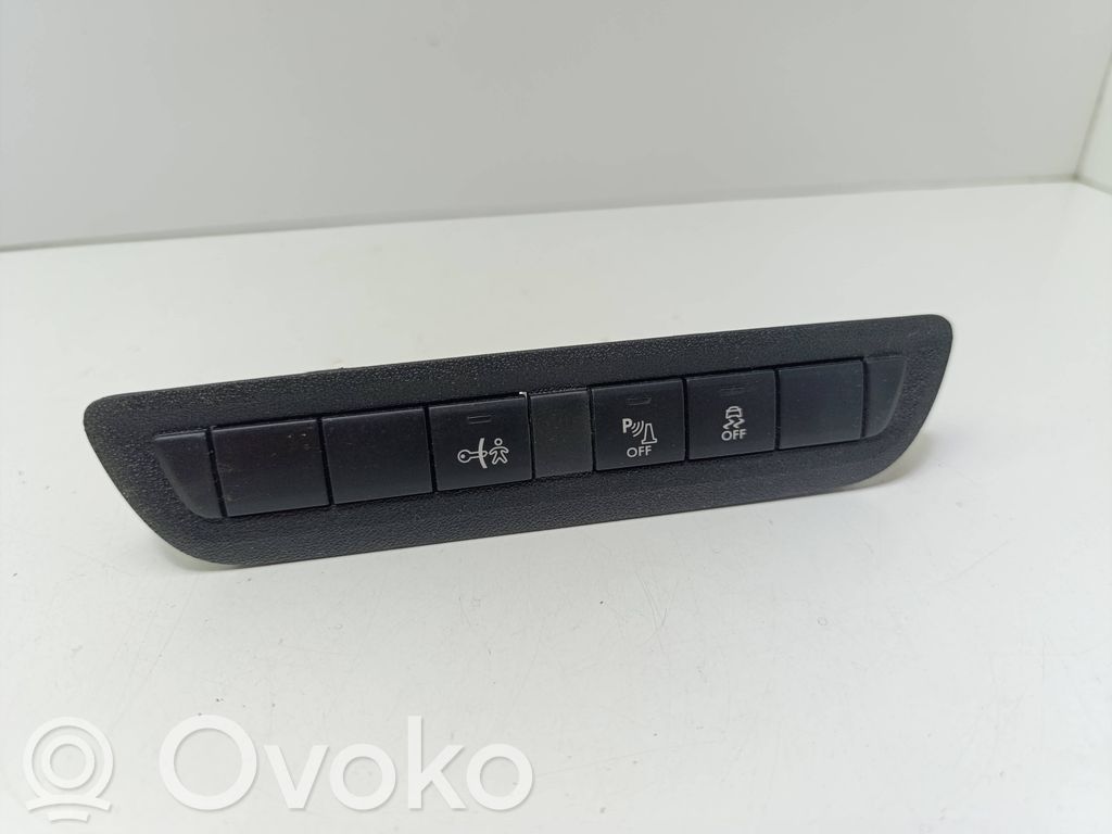 Peugeot 2008 I Traction control (ASR) switch 