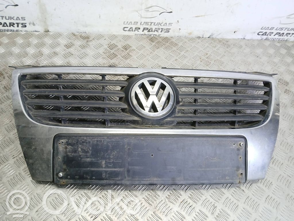 Volkswagen PASSAT B6 Maskownica / Grill / Atrapa górna chłodnicy 