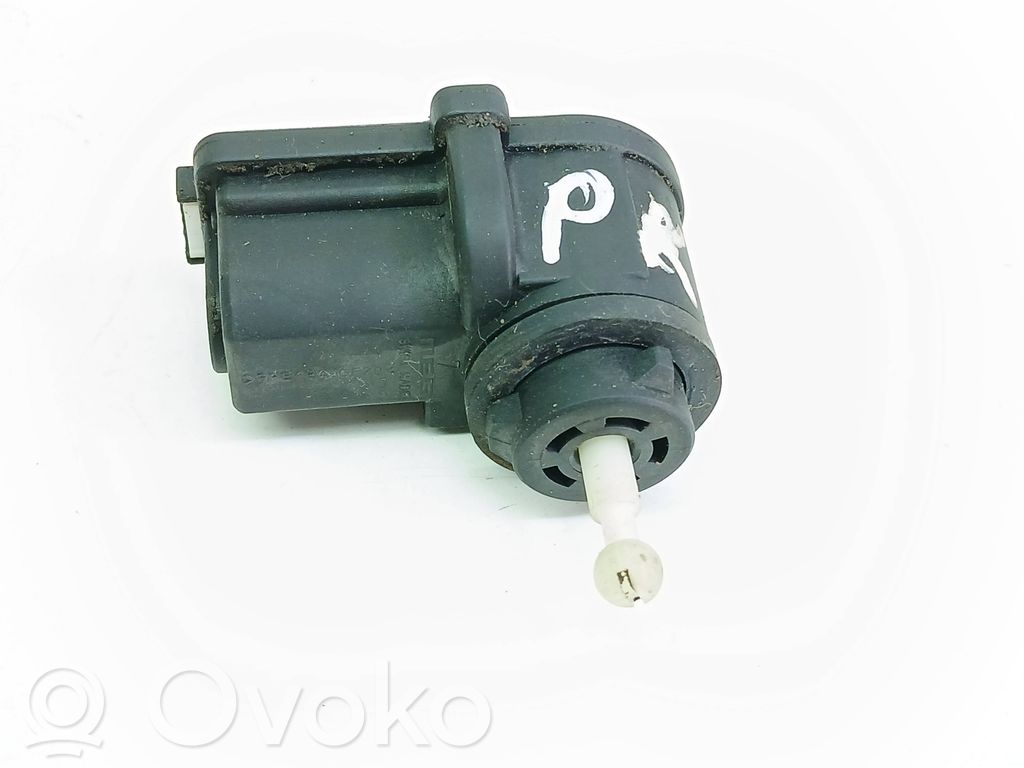 Volkswagen Golf IV Motorino di regolazione assetto fari 