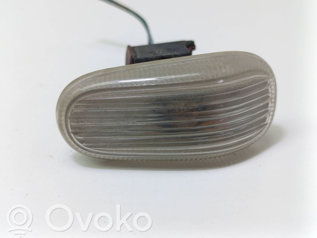 Saab 9-3 Ver2 Front fender indicator light 