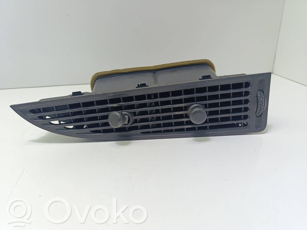 Saab 9-3 Ver2 Centrinės oro grotelės 