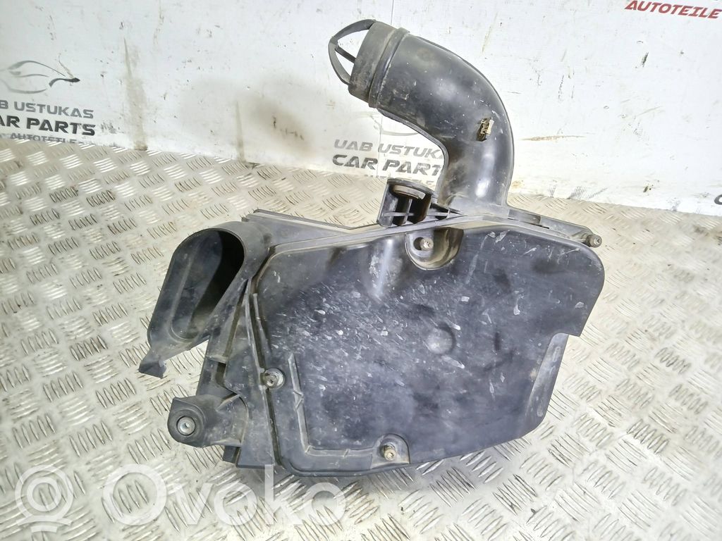 Volvo V50 Engine control unit box 