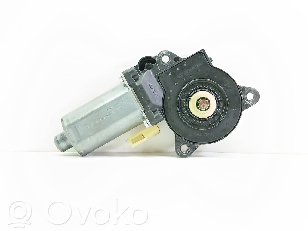 Ford Fiesta Silnik regulatora szyby drzwi przednich 