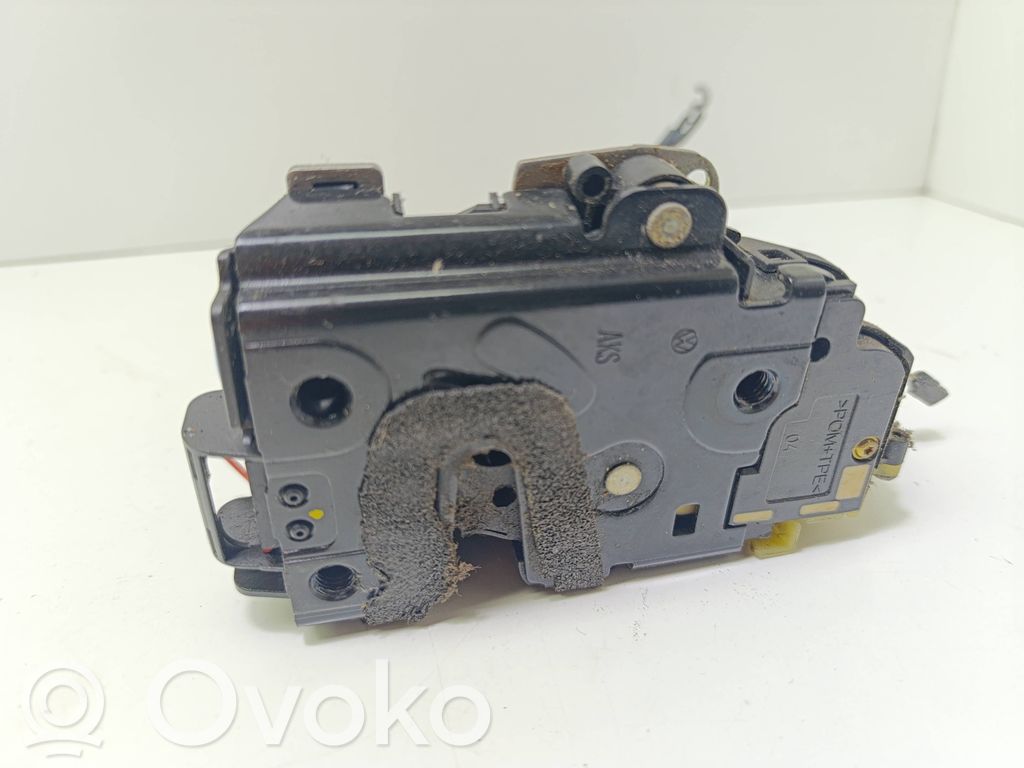Volkswagen Polo IV 9N3 Etuoven lukko 