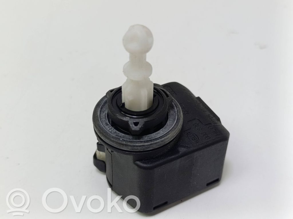 Volkswagen Polo IV 9N3 Headlight level adjustment motor 
