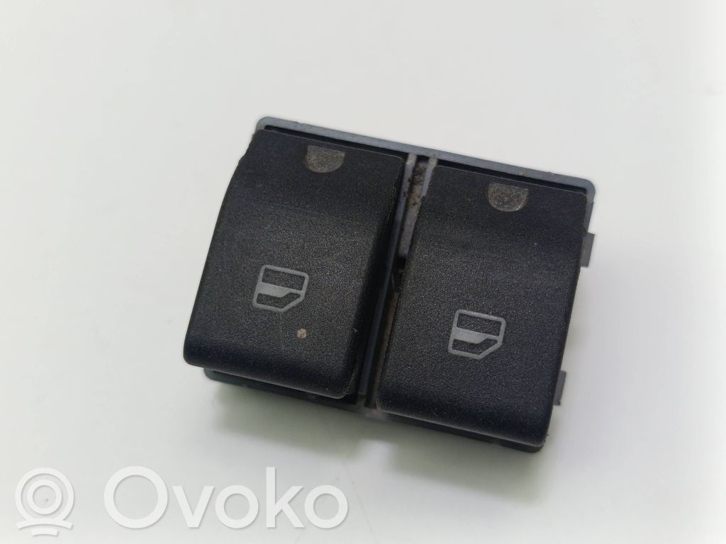 Volkswagen Polo IV 9N3 Przyciski szyb 